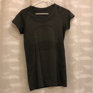 Lululemon swiftly tee shirt